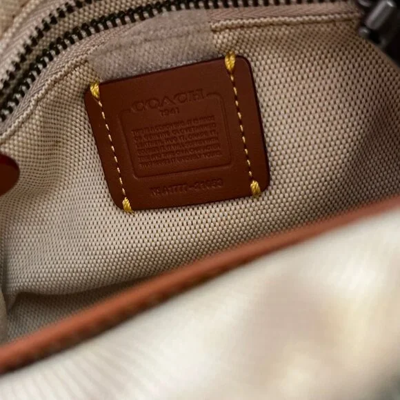 Very Rare Coach Rogue 17 with Car Print - Picture 12 of 12